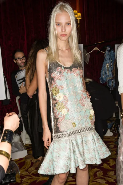 Look 28